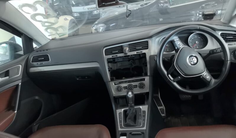 
								Golf 7 tsi full									
