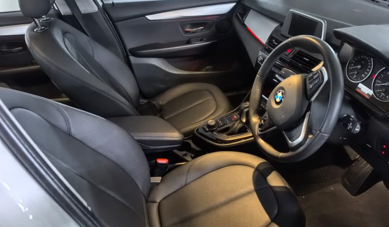 
								BMW 218i full									