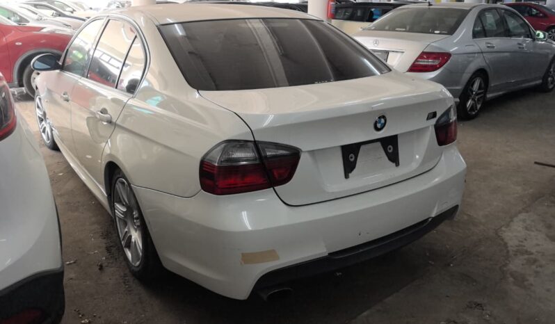 
								BMW 320i full									