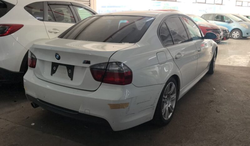 
								BMW 320i full									