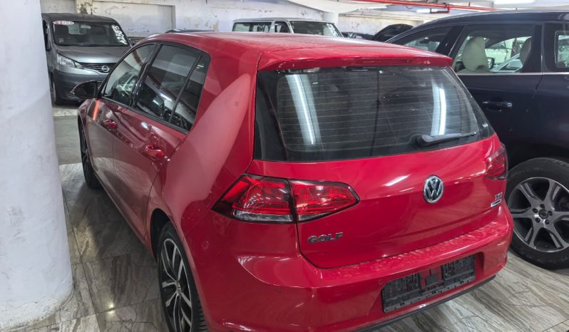 
								Vw Golf 7 tsi full									