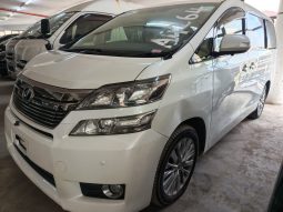 TOYOTA VELLFIRE