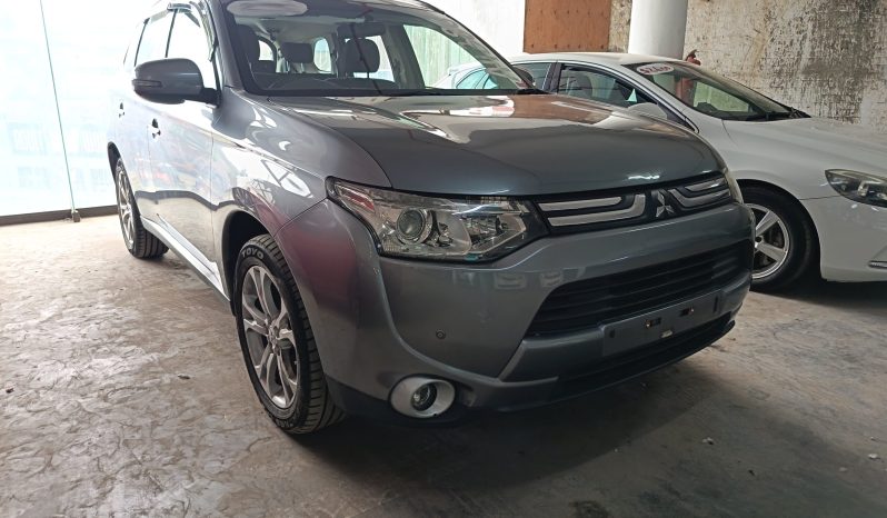 
								MITSUBISHI OUTLANDER full									