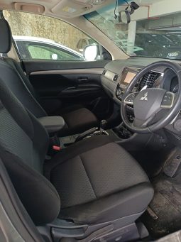 
										MITSUBISHI OUTLANDER full									