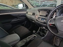 
										MITSUBISHI OUTLANDER full									