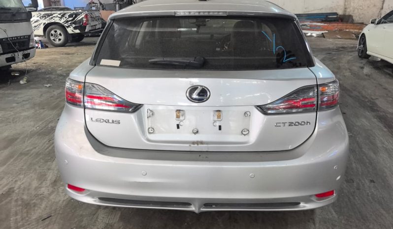 
								Lexus CT200H full									