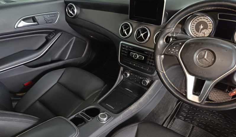 
								MERCEDES CLA200 full									