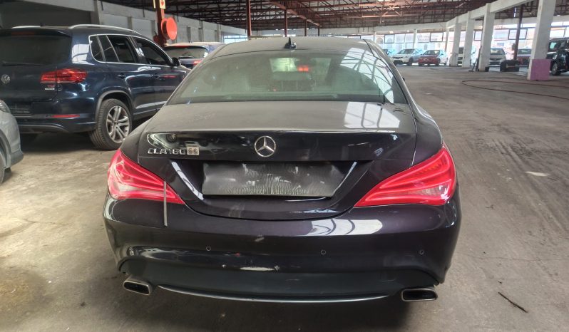 
								MERCEDES CLA180 full									