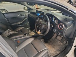MERCEDES CLA180
