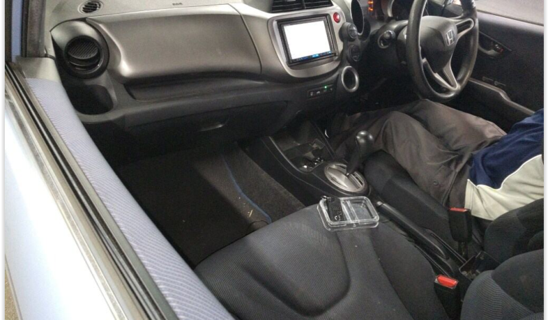
								HONDA FIT full									