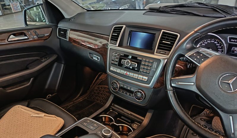 
								MERCEDES ML350 full									